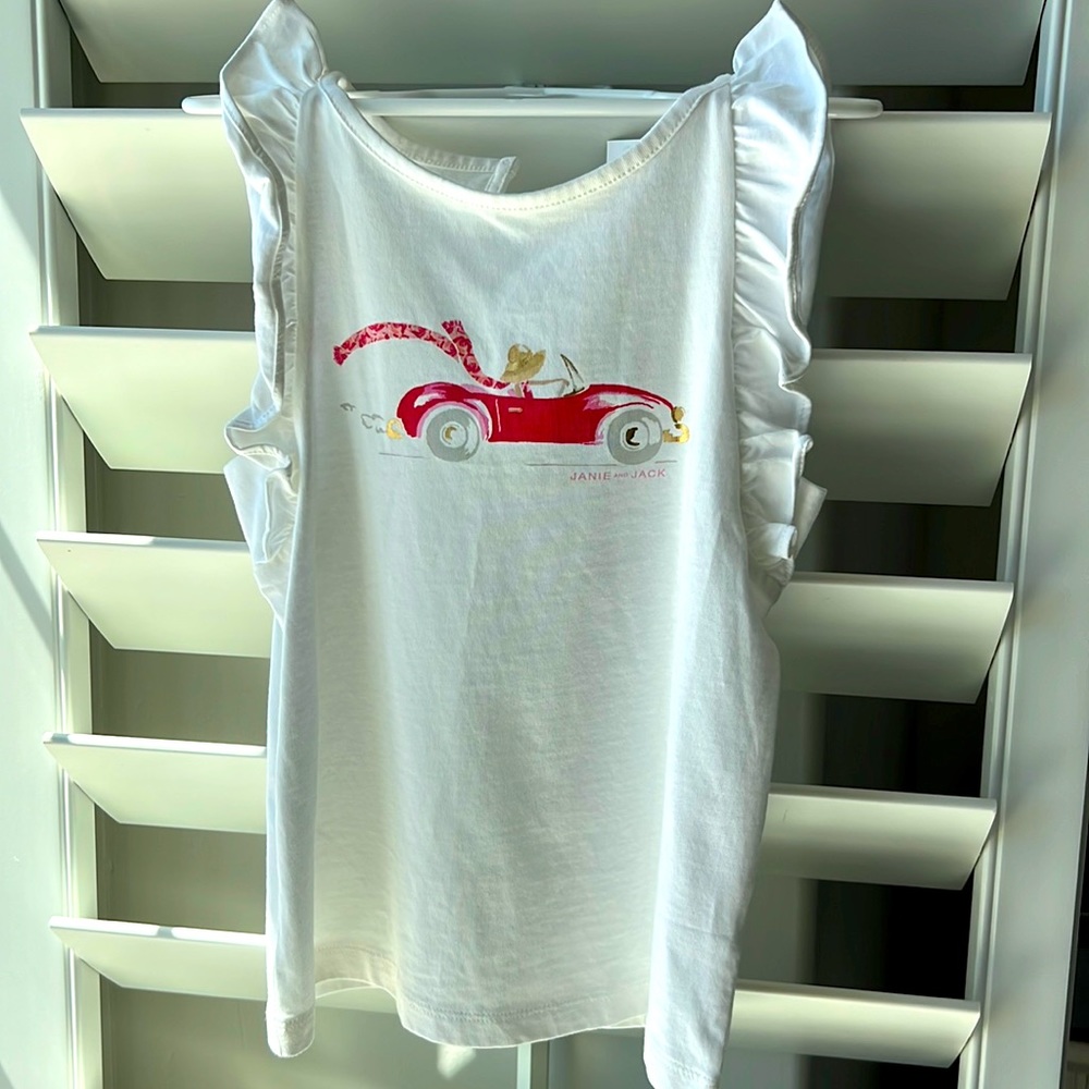 Brand new darling flutter sleeve Janie and Jack t-shirt. Size 6.